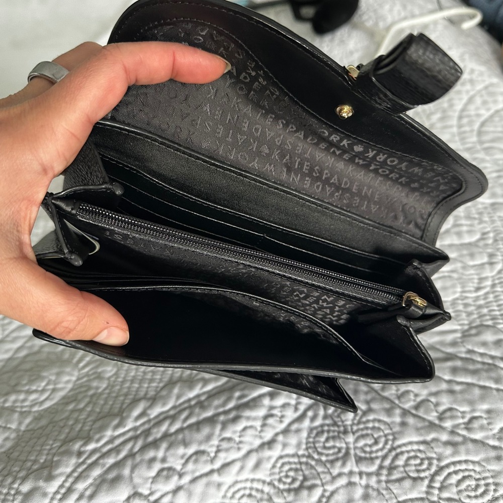Kate Spade New York Black Pebbled Leather Clutch Wallet Wristlet Organizer - Picture 3 of 4